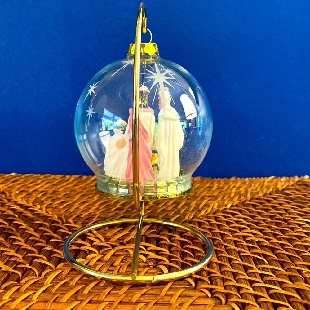 Vintage 1997 House of Lloyd Christmas Around the World Nativity Ornament & Stand